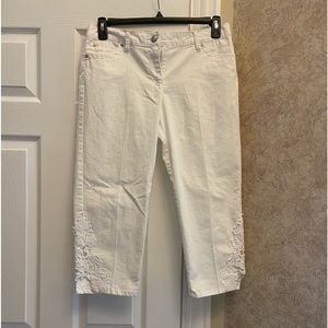 Zac & Rachel While Stretch Capris Size 8